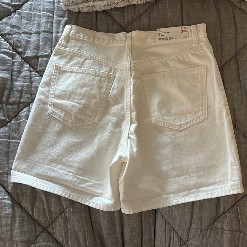 Uniqlo Women's High Rise White Denim Shorts size 28 - Picture 3 of 8